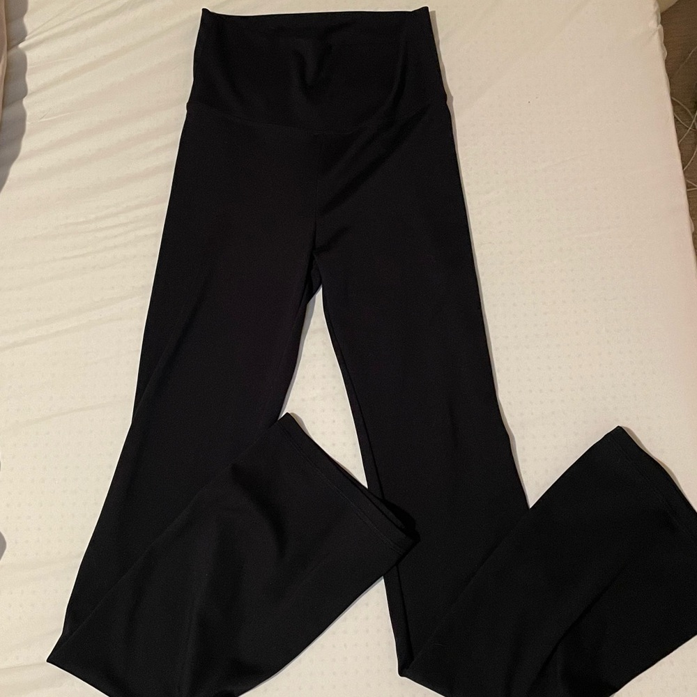 VS Black High-Waisted Yoga Pants